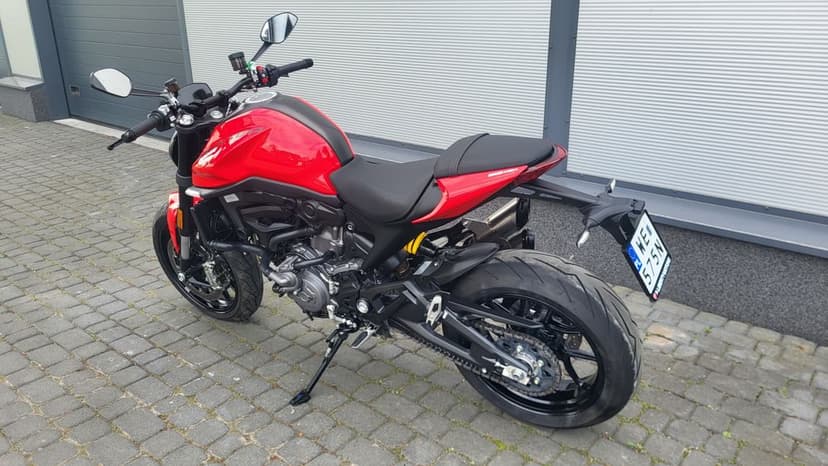 Ducati Monster 937 polski salon po slizgu