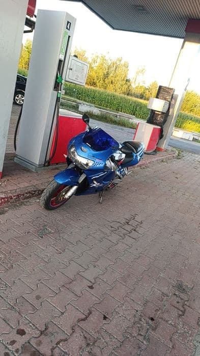 Honda CBR 900rr SC33 1999