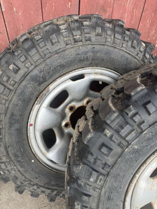 Koła toyota Hilux 235/70R15  6x139.7 komplet