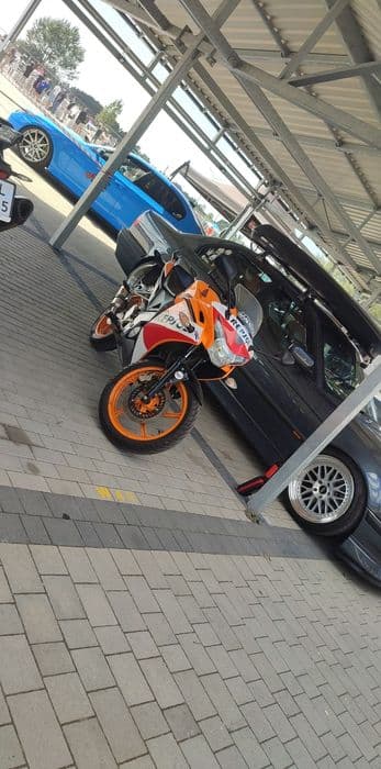Honda CBR 125r JC 50 w limitowanym malowaniu repsol super stan