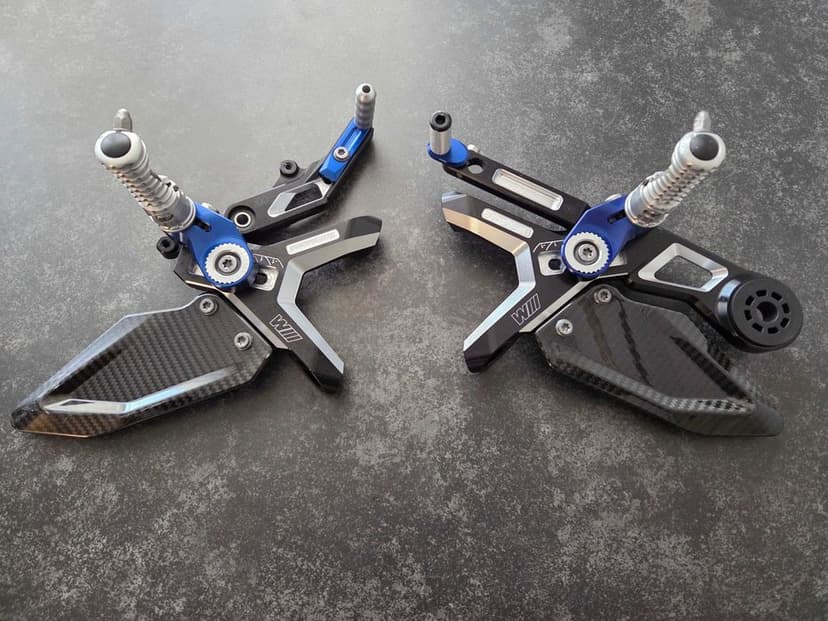 BMW S1000RR Sety podnóżki  M pakiet