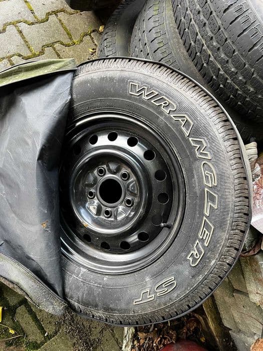 Koła 5 szt alufelga plus zapas z Jeep Cherokee 4.0 16'' 225/75/R16