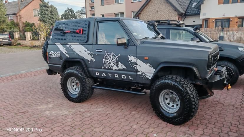Nissan Patrol K160 2.8 benzyna zabytek