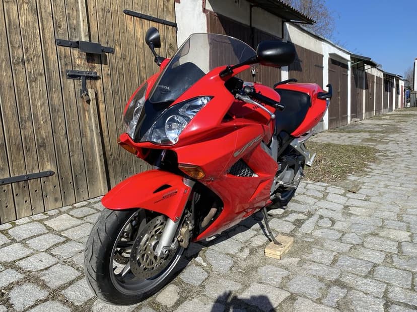 Honda VFR 800 Piękna Sprowadzona