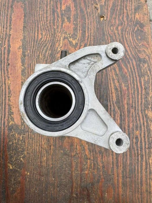 mimosrod Suzuki LTZ 400 r 03-08 Piasta lozysk osi tyl os