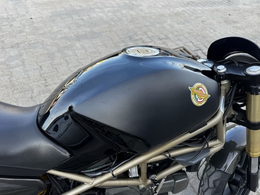 Ducati Monster 600 Cafe Racer