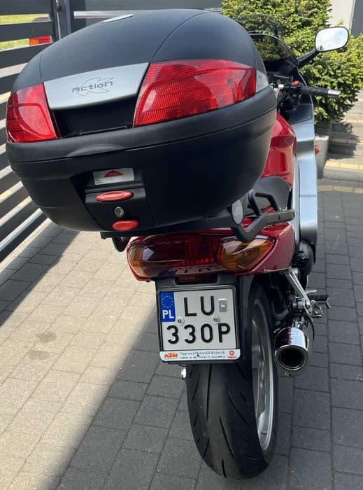 HONDA VFR 800FI wersja na piędziesięciolecie Hondy
