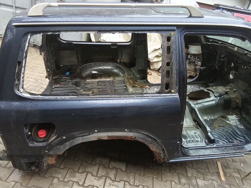 Karoseria Nissan Patrol Y61