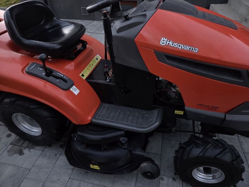 Traktorek kosiarka Husqvarna