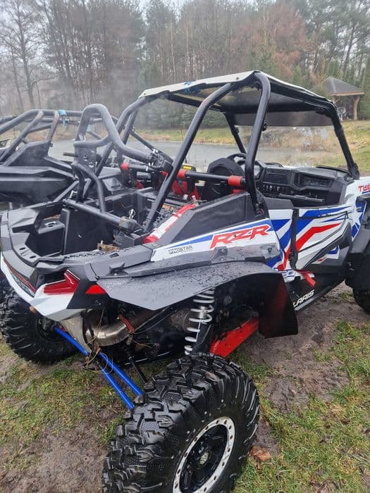 Polaris rzr turbo  amoryzator przód  tyl czesci