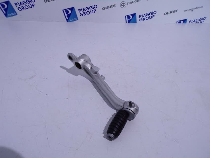 Aprilia Tuono 660 RS 660 dźwignia pedał hamulca nożnego OEM.