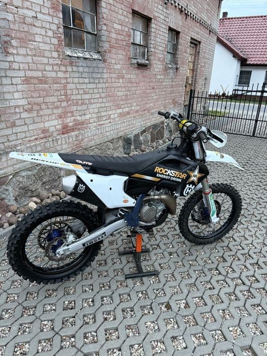 Husgvarna Fc 450 Rockstar Edition jak KTM