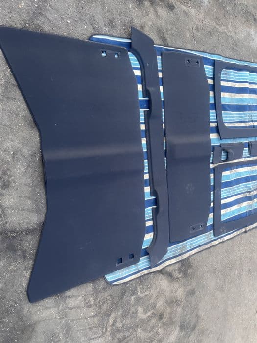 Jeep wrangler jl podsufitka czarna ladna