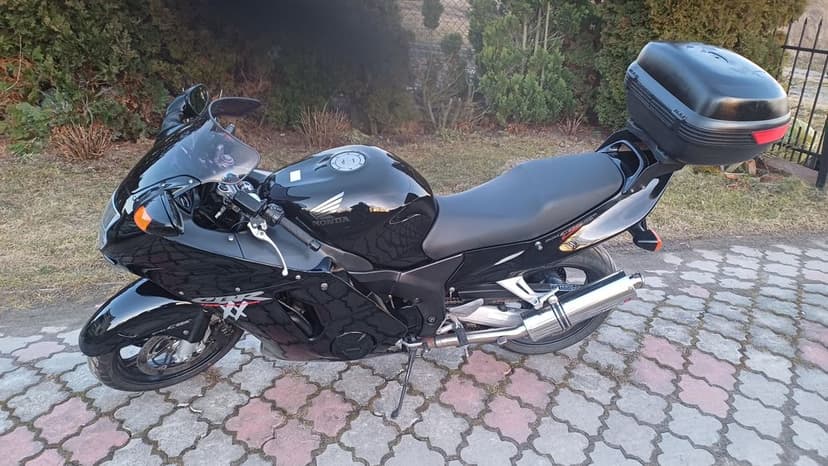 Sprzedam Cbr1100xx Sprzedany