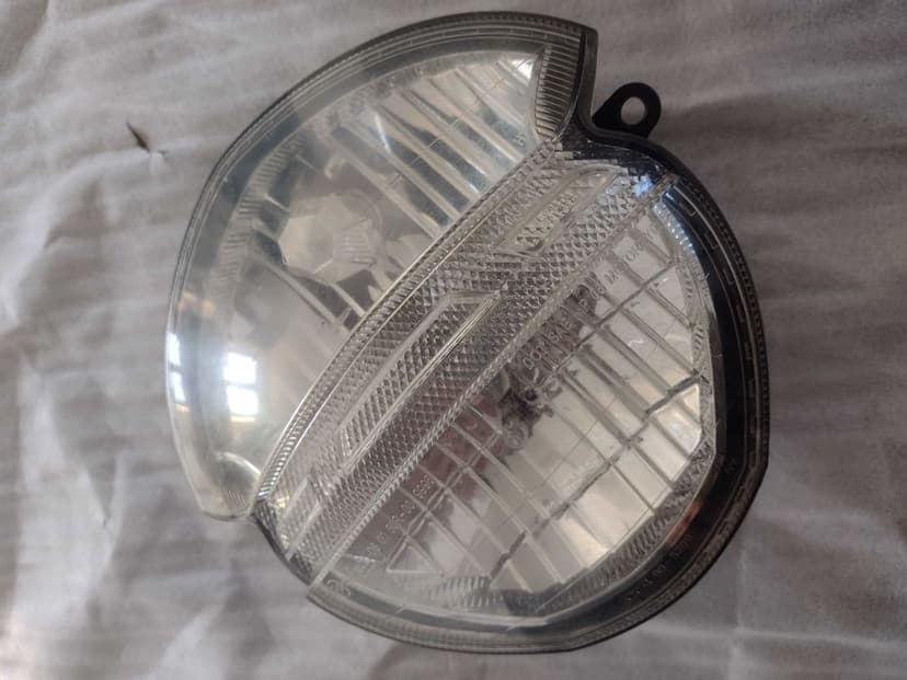 Lampa  reflektor Ducati Monster 696