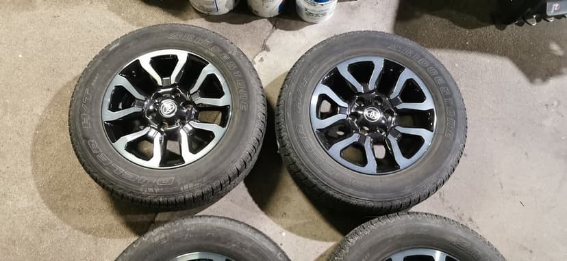 Koła Toyota Hilux 6x139,7 265/60/18