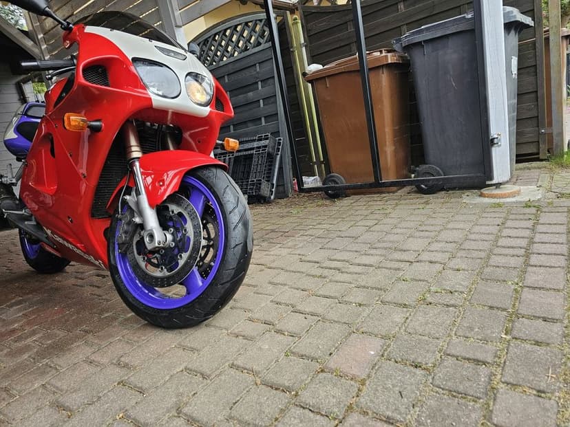 Kawasaki ZX-7R 1996 – legenda sportów lat 90, zamiana