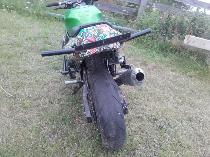 Kawasaki zx6r zx 6 r 600 klatka stunt gmol gaźniki felga tarcza części