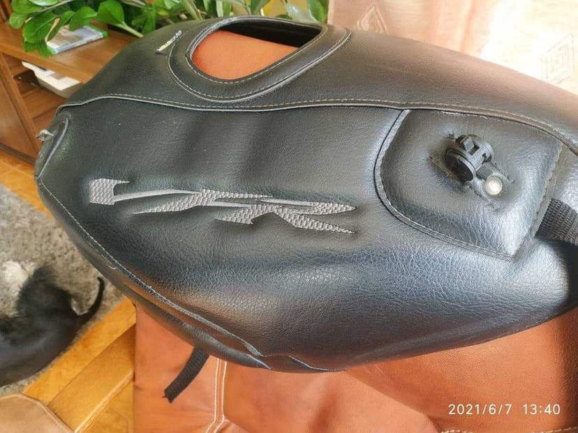 Bagster oslona zbiornika paliwa HONDA VFR 800 Vtec 02-09