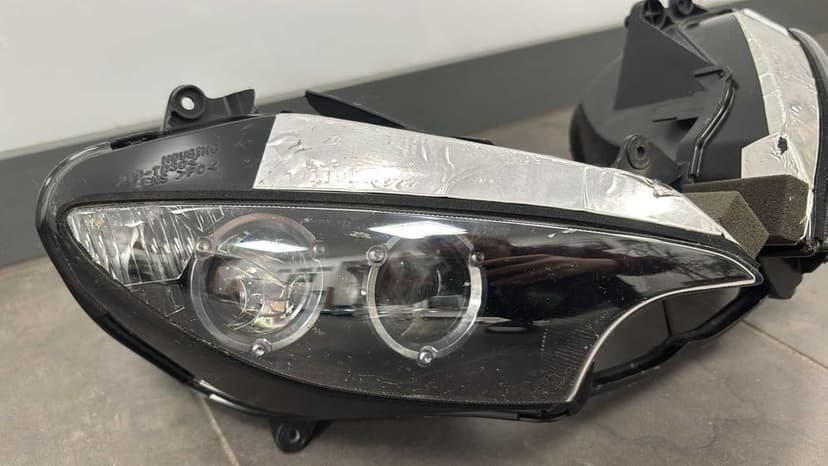 Lampa Reflektor Przód Yamaha YZF R6 RJ 05 RJ 09  2003-05 [3089]