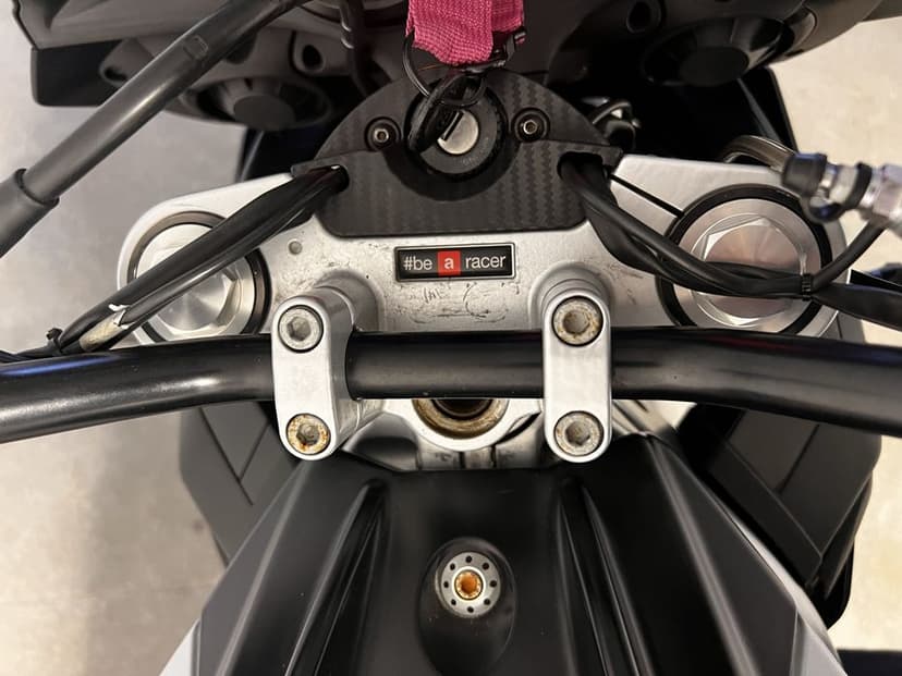 Motocykl Aprilia Tuono 125 4t 2019 kategoria B