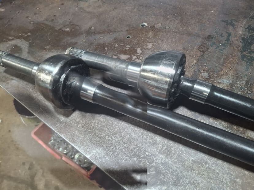Półosie z przegubami NOWE Nissan patrol gr Y60