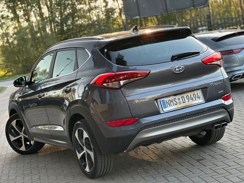 Hyundai Tucson 2.0CRDI 4x4 automat Premium full