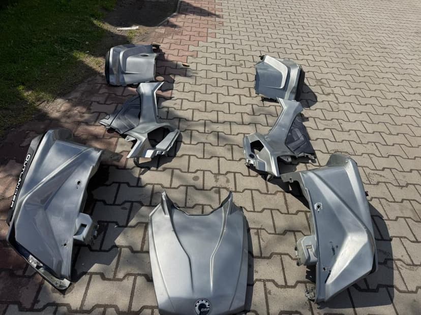 Komplet plastików Can-Am Outlander g2