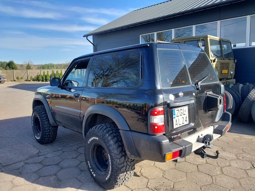 Nissan Patrol y61 2.8