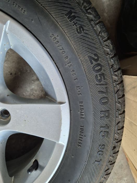 Koła alufelgi Suzuki Jimny 205/70 r15