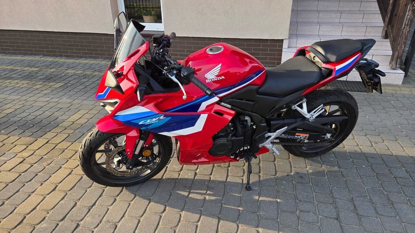 Honda CBR500R 2024