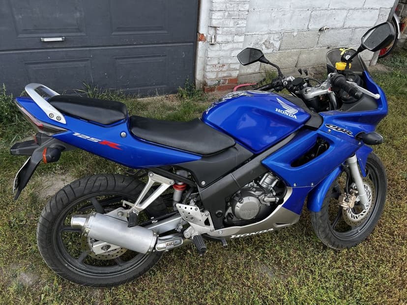 Honda cbr 125     A1     B