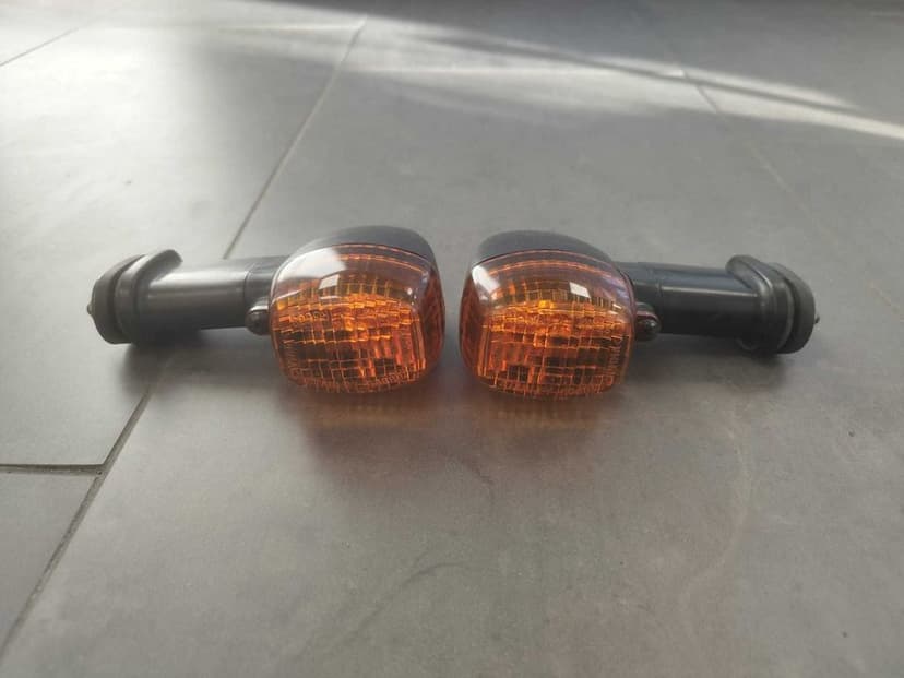 Kierunkowskazy Prawy Lewy Przód Kawasaki Z750 ZX-6R ZX9R [3434]