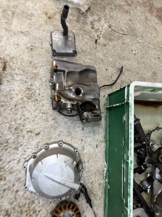 Yamaha Fz6 s1 s2 częsci stopka plastik silnik osłona