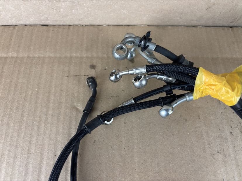 Ducati Monster 821 Przewody Hamulcowe Przód Przednie Tył Tylne 2016