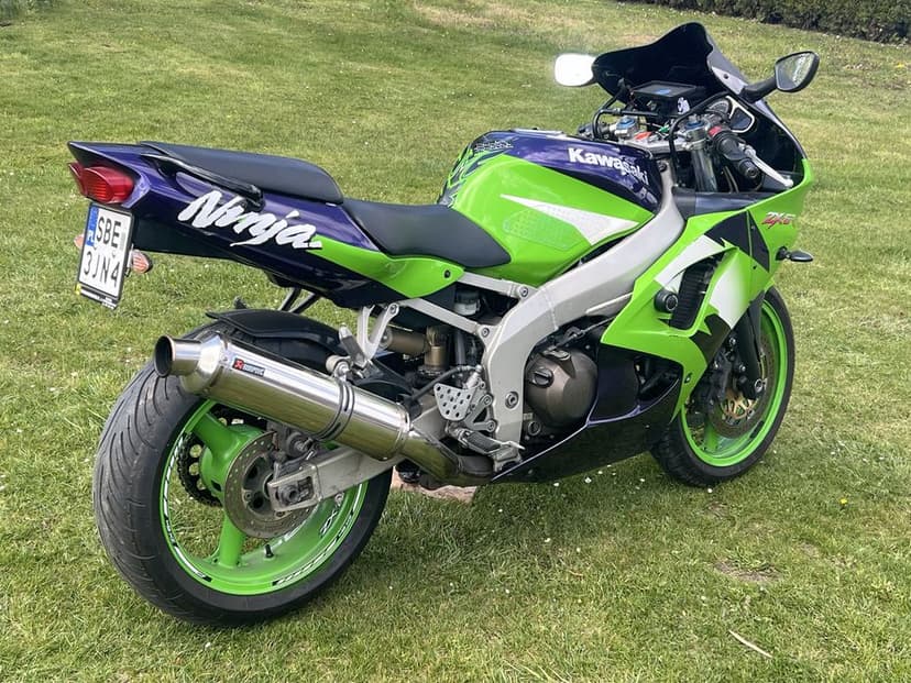 Kawasaki ninja zx6r  1999