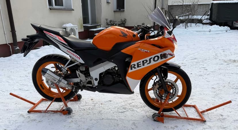 Honda CBR 125R JC50 – Repsol | Salon PL | Zadbana