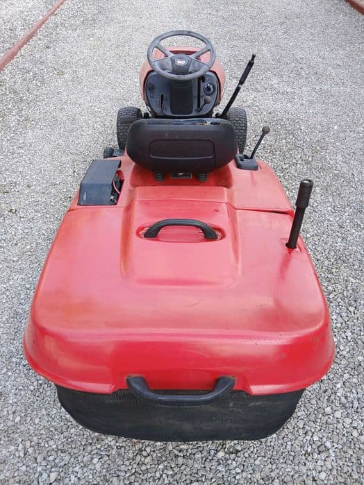Traktorek  Kosiarka  Husqvarna  Briggs &  Stratton  15,5KM.  manual.W ofercie inne marki.
