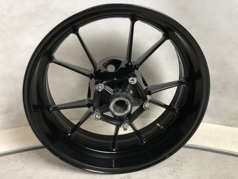 Bmw S1000rr S1000r Felga Tył Koło Tylne Czarna Ładna 100% sprawna