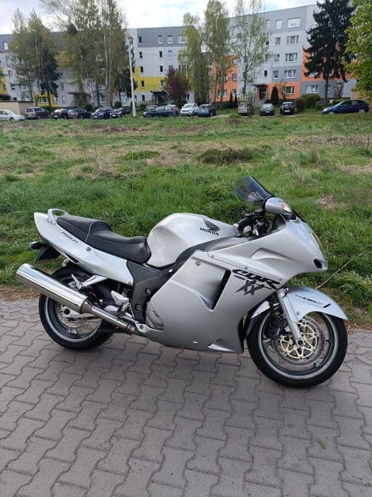 CBR 1100 Xx  od motocyklisty