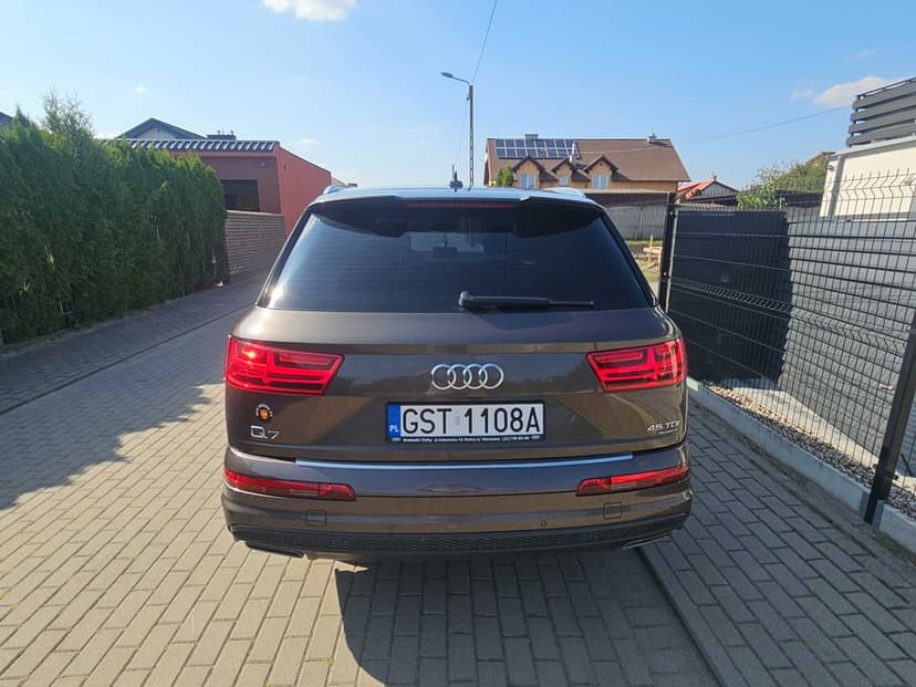 Sprzedam AUDI Q7   TDI Quattro Tiptronic