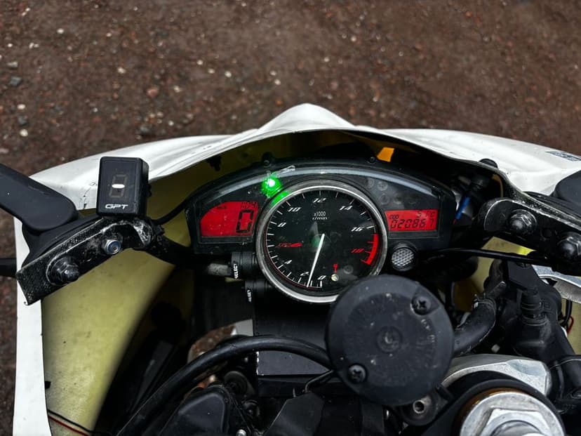 Motocykl Yamaha R6 Rj15 2014