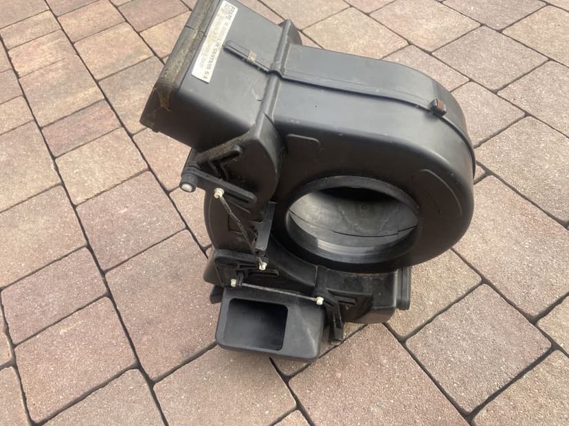 Suzuki samurai nagrzewnica obudowa hiszpan santana