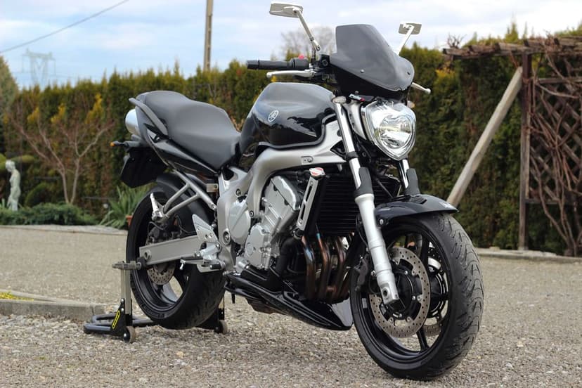 Yamaha FZ6 2007 – tylko 14 600 km przebiegu! Markowe dodatki PUIG