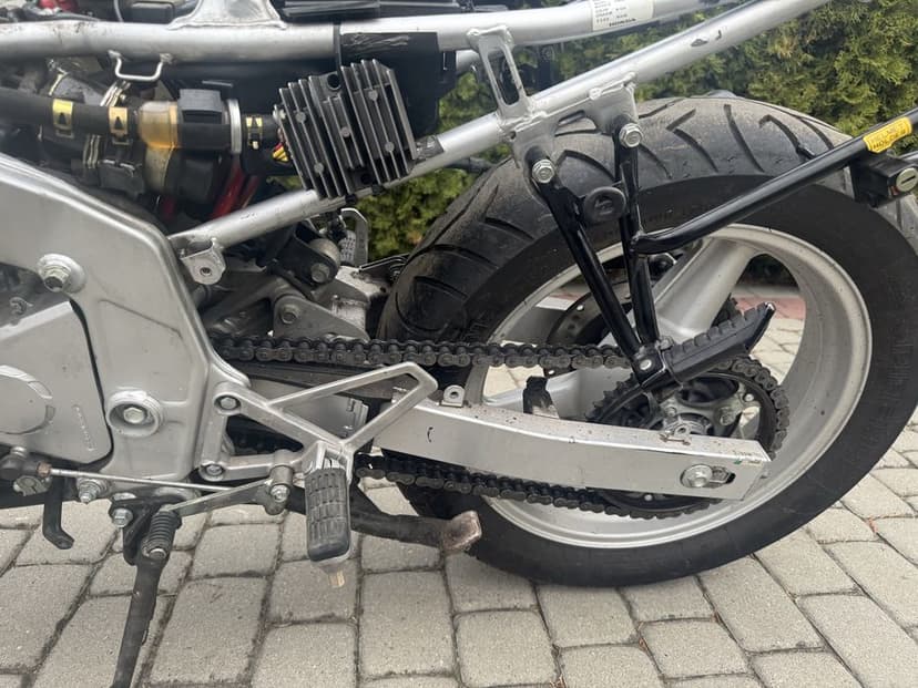 Motocykl HONDA CBR 600 F1 PC19