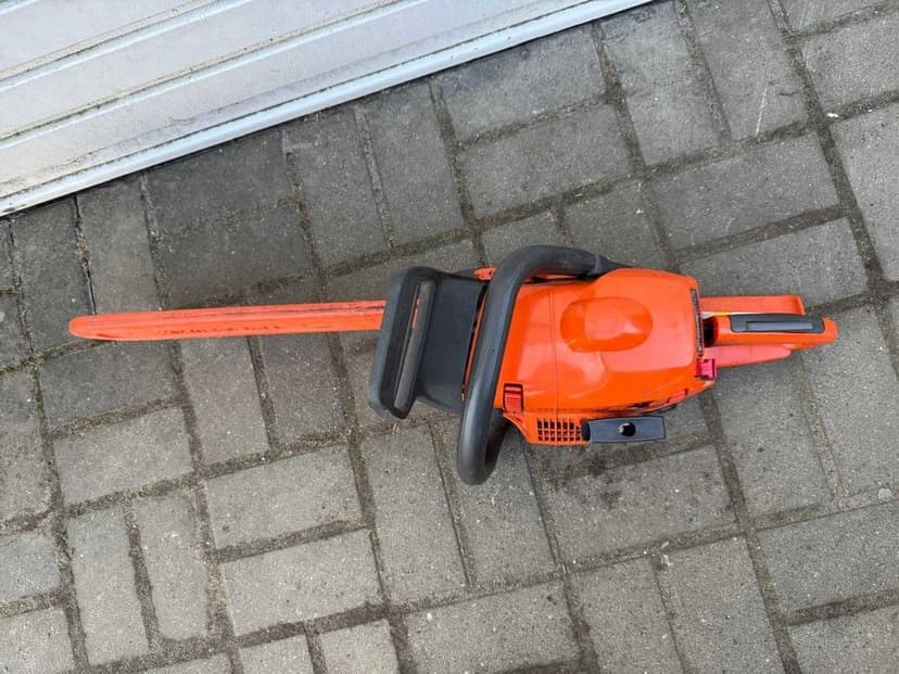 Husqvarna 440 Piła łańcuchowa pilarka spalinowa