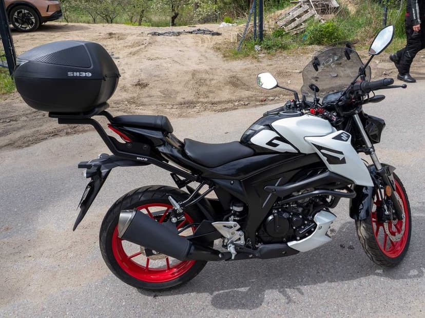 Suzuki GSX-S 125 • 2023 • 3 tys. km • bogate wyposażenie • Gdańsk