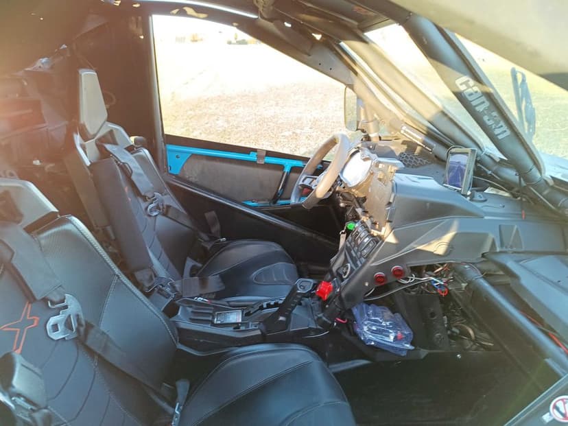 CAN AM MAVERICK X3 TURBO brp UTV SSV Buggy  Polaris RZR yxz zforce 4x4