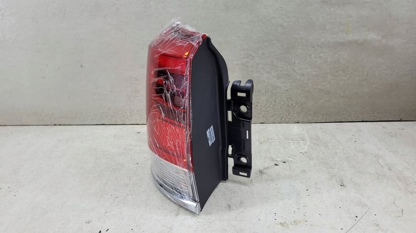 Toyota Land Cruiser V8 Lift J200 reflektor lampa lewa prawa tylna tył