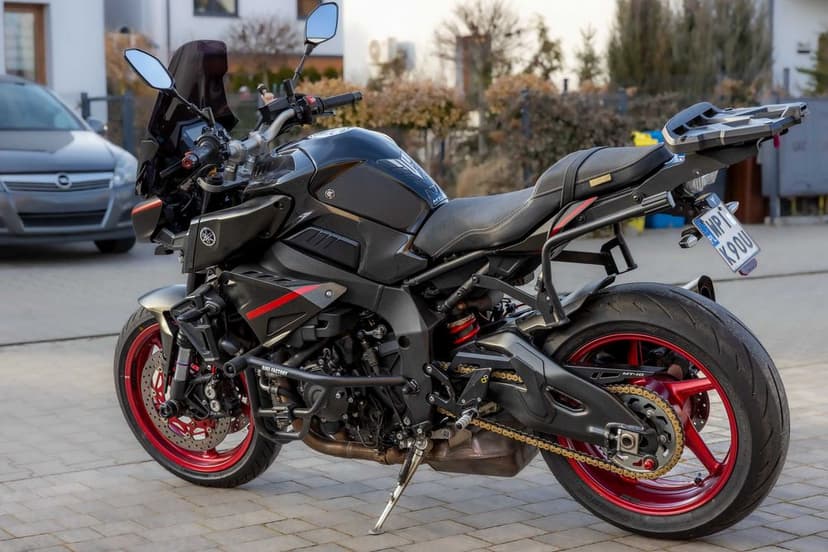 Yamaha MT-10 Gen 1 | 2018 | Doinwestowana | Po dużym serwisie | Akrap
